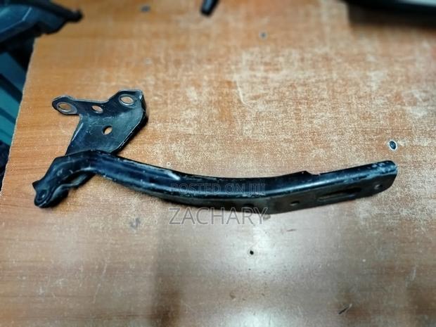 Honda Fit Bonnet Hinge Ex Japan - main view