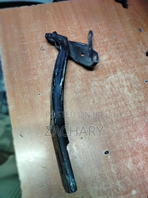 Honda Fit Bonnet Hinge Ex Japan - thumbnail 2