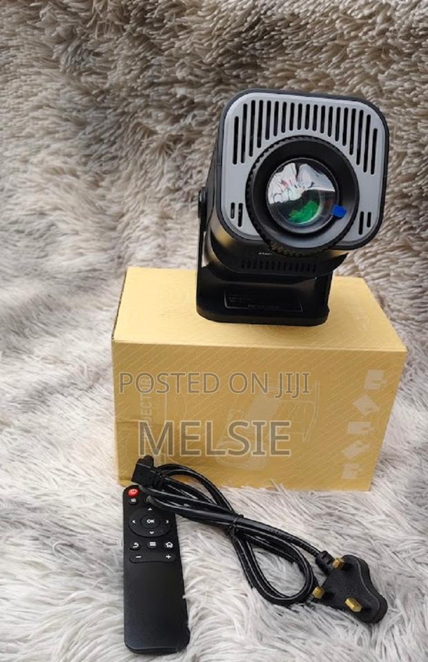 Smart 1080p Projector Mini Portable Outdoor Movie Hy320 Hy300 (Black) - thumbnail 2