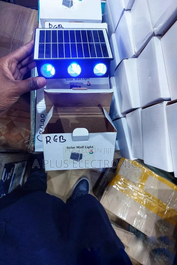 Ly423 RGB Solar Wall Light - main view