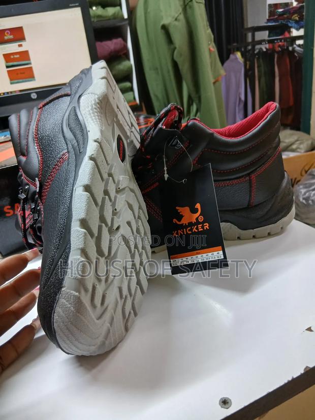 Antislip Sole Safety Boots By The Name Knicker - main view