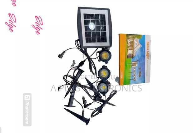 3+1 Solar Garden Light - thumbnail 3