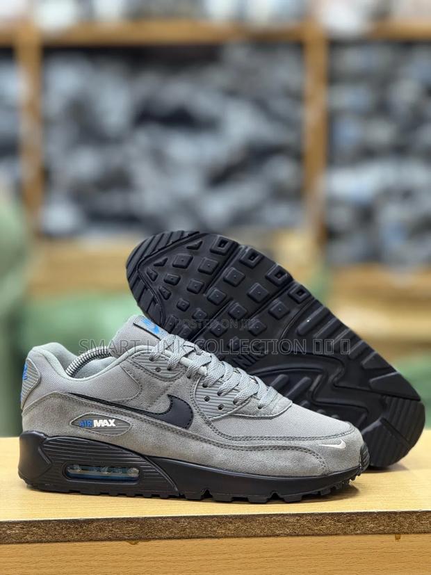 Airmax 90 Gray Sole Black Sneakers - thumbnail 2