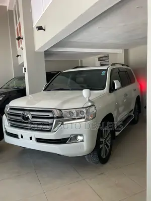 Toyota Land Cruiser 4.6 V8 ZX 2018 White