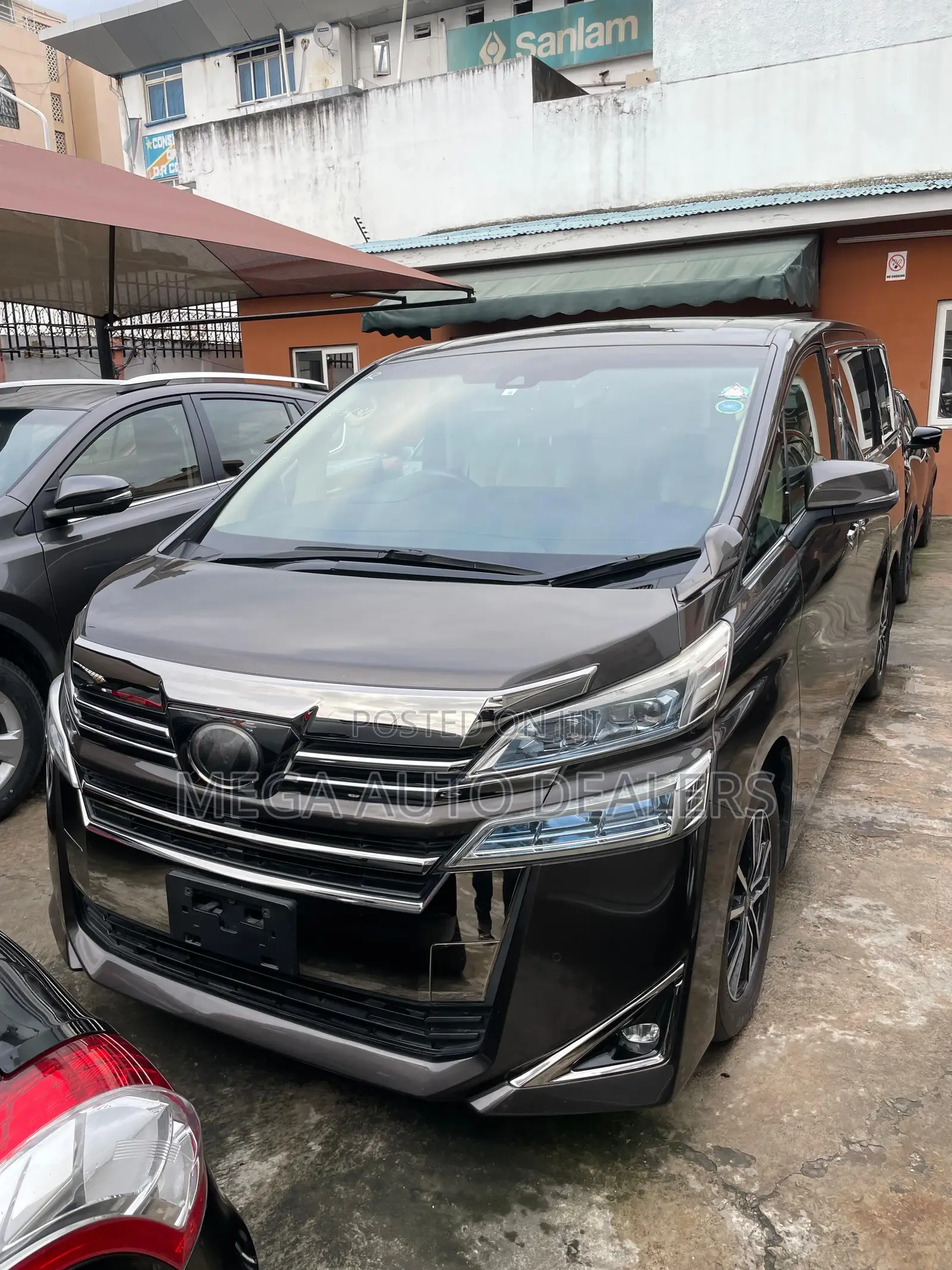 Toyota Vellfire 2018 Brown