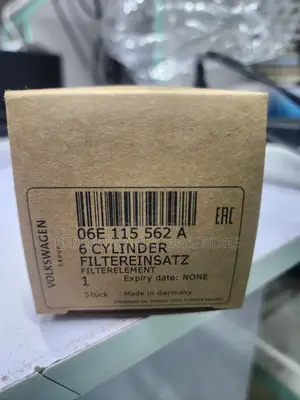 Audi A4/A5,/A6/Q5 Volkswagen Touareg Cayenne Oil Filter 06e115562a