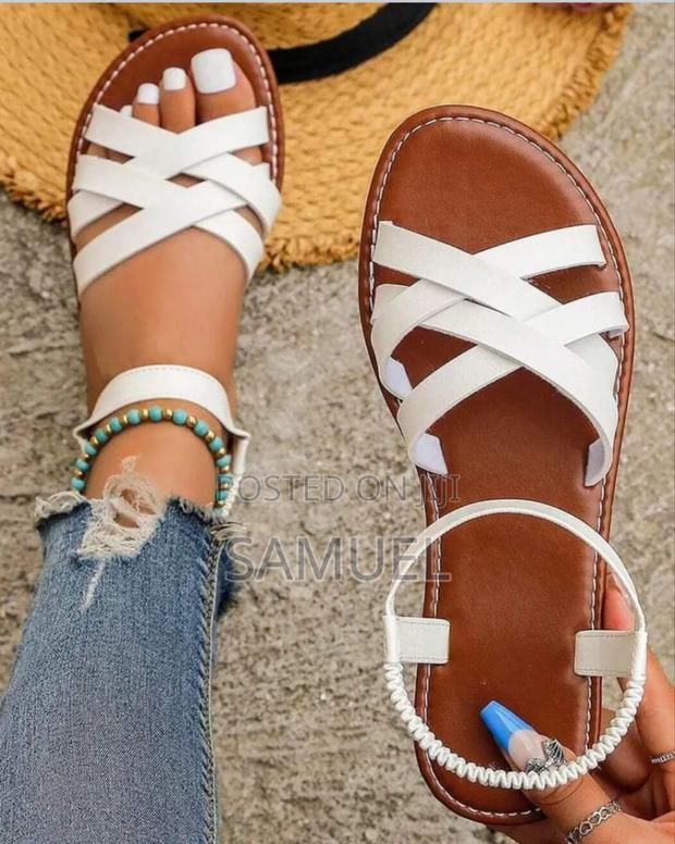Flat Leather Criss Crossed Sandals - thumbnail 3