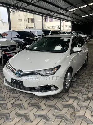 Toyota Auris 2018 White