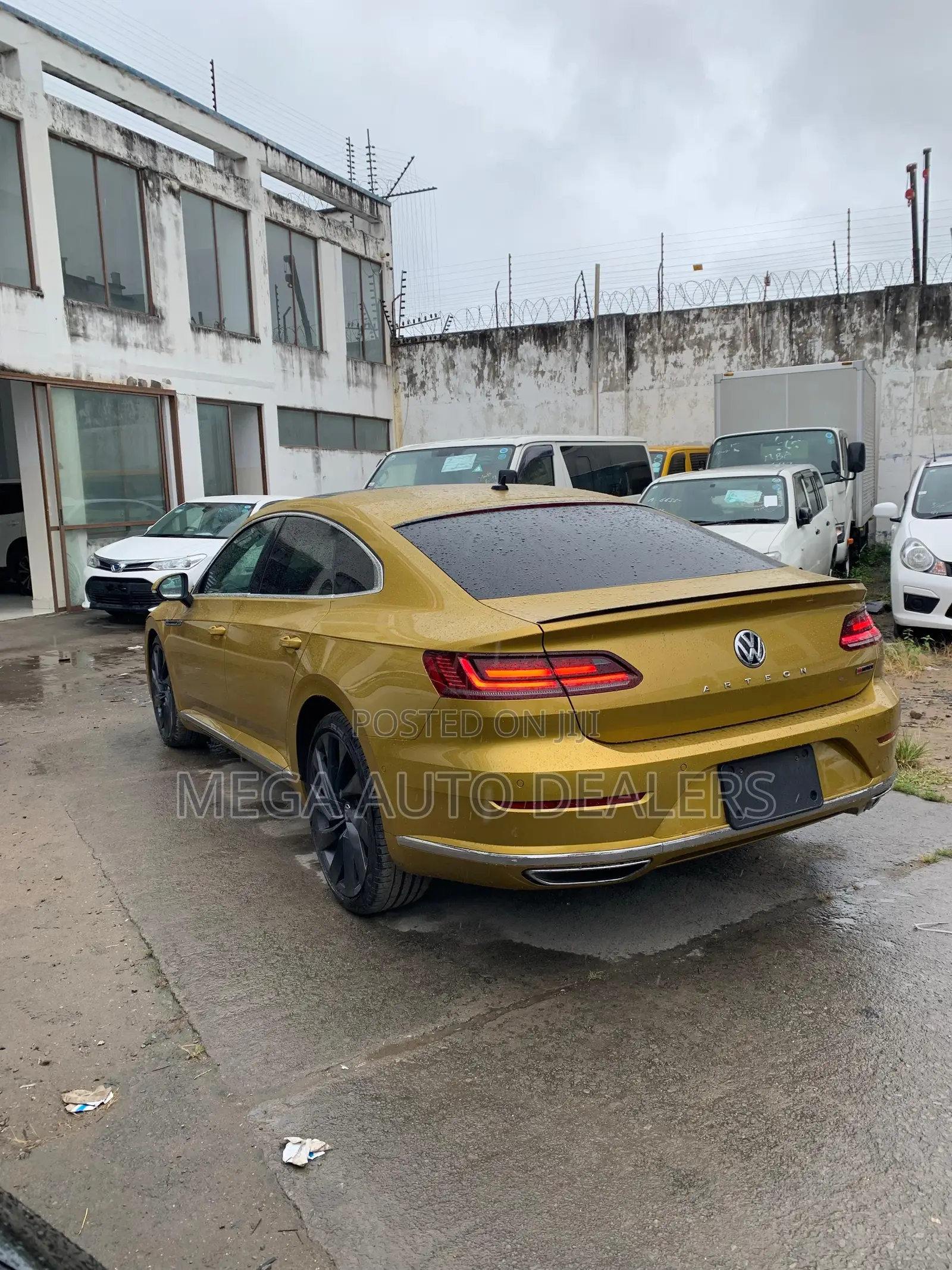 Volkswagen Arteon 2019 Yellow