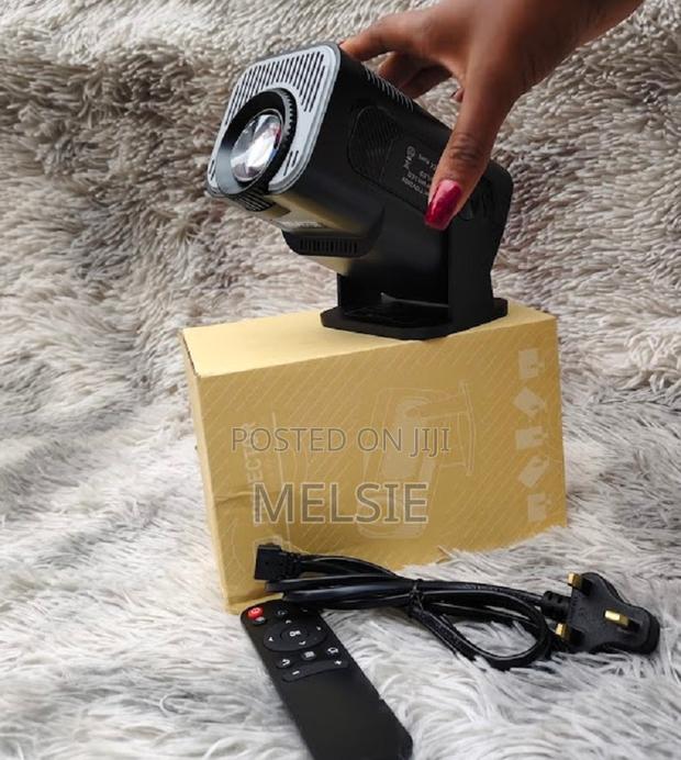Projector ,Outdoor Movie Projector Built Netflix/Youtube/Primevideo