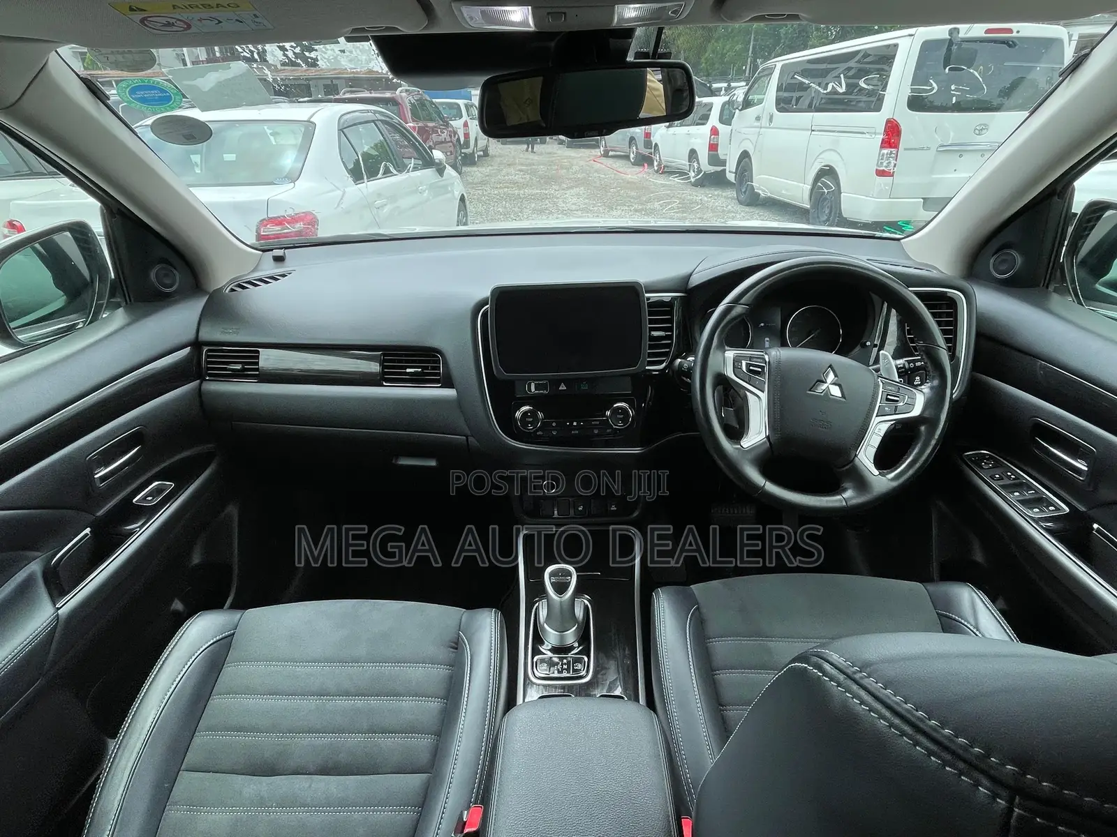 Mitsubishi Outlander 2018 White