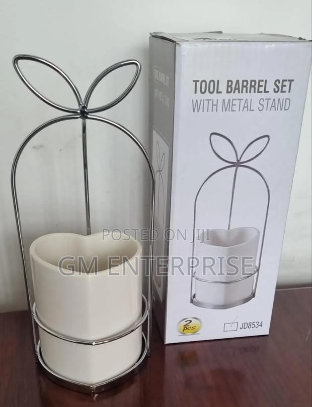 Barrel Set Gold or Silver Metal Stand - main view