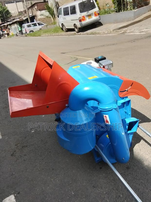 Thresher Machine - main view