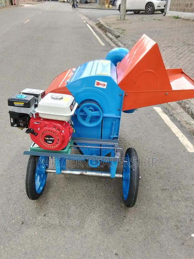 High Quality Thresher Machine - thumbnail 3