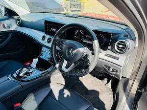 Mercedes-Benz E200 2018 Gray