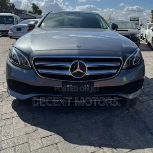 Mercedes-Benz E200 2018 Gray