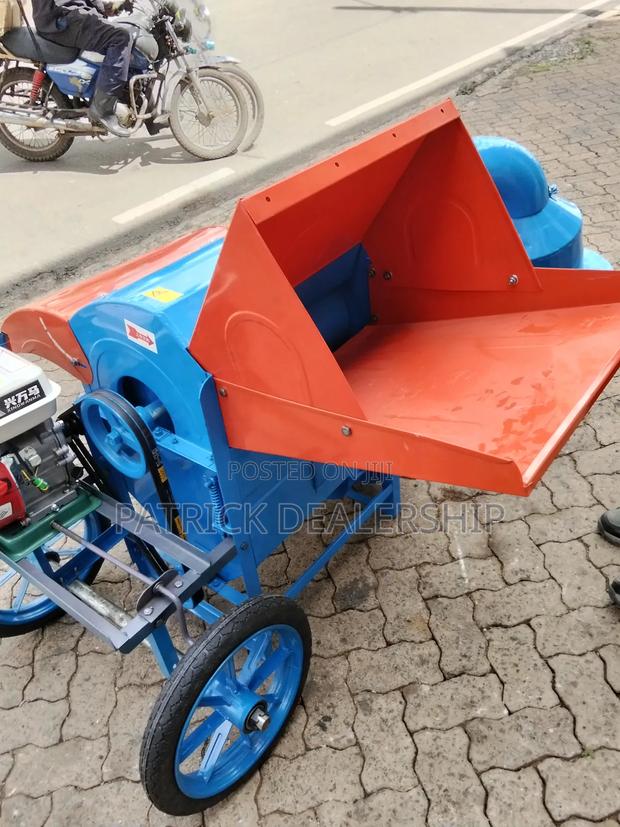 Grain Thresher - thumbnail 3