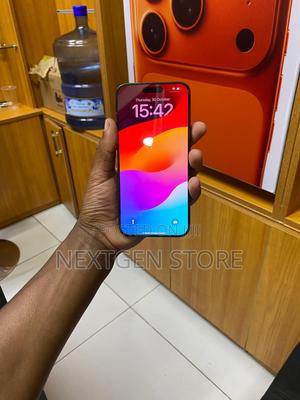 Apple iPhone 11 Pro Max 256 GB White - thumbnail 2