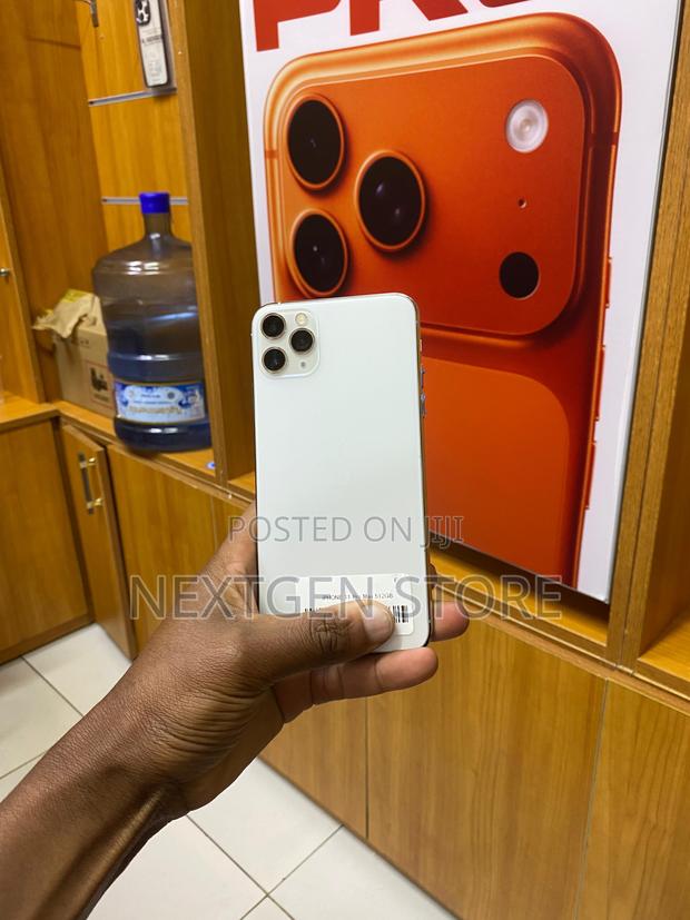 Apple iPhone 11 Pro Max 256 GB White - thumbnail 3