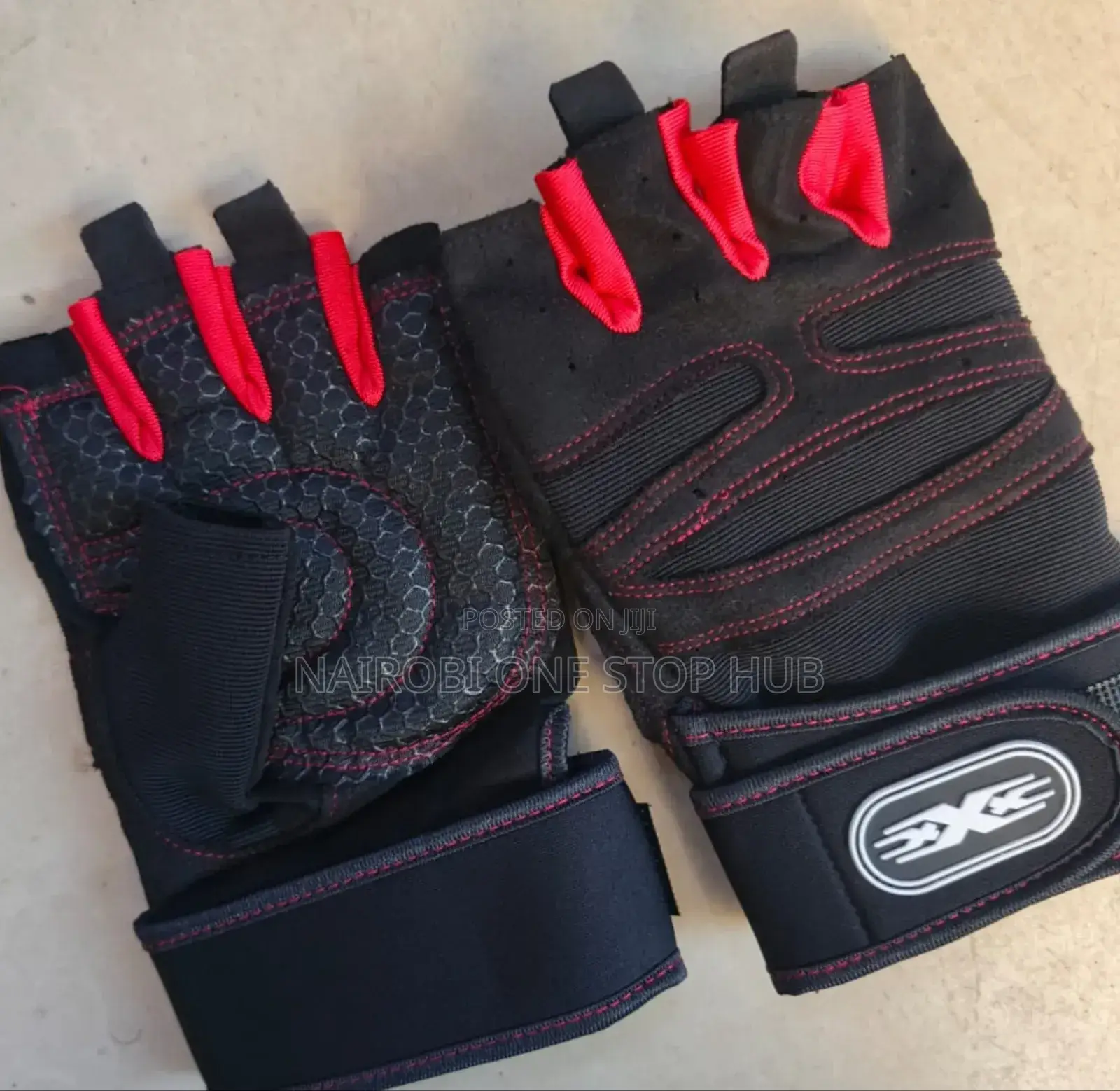 Comfort Grip Training Gloves for Strength Workout