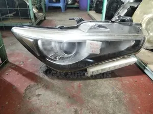 Infinity Skyline 2014-2017 Headlight
