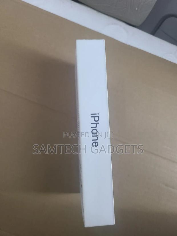 New Apple iPhone 13 128 GB Blue - thumbnail 3