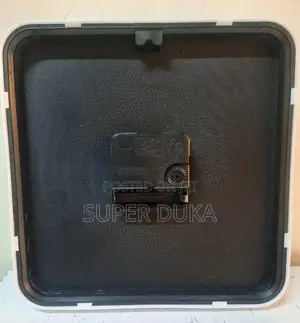 Wall Clock.Square Quartz (Black and White)