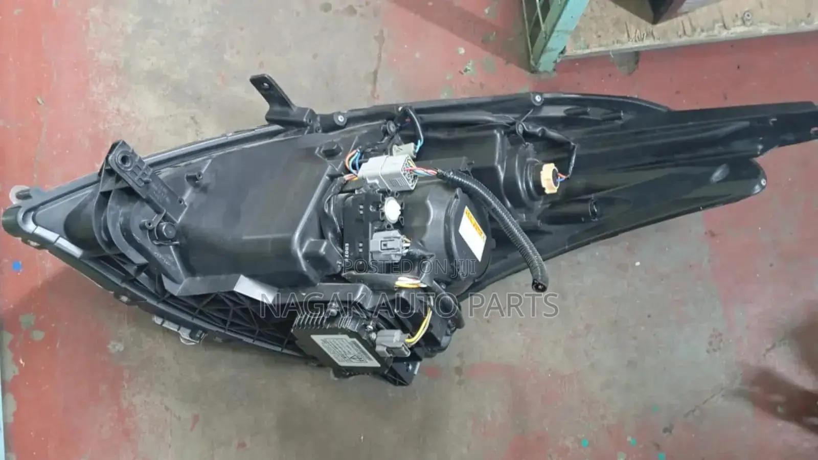 Swift 2010-2013 Black Xenon Type Headlight