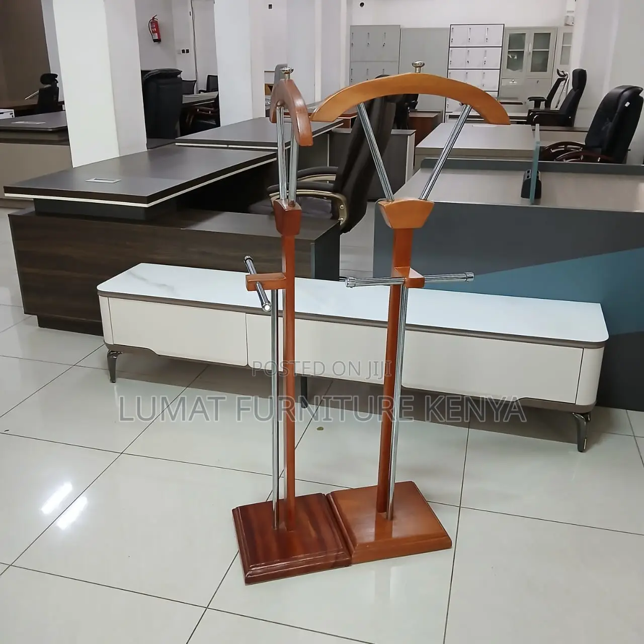 Executive Standing Coat Holder