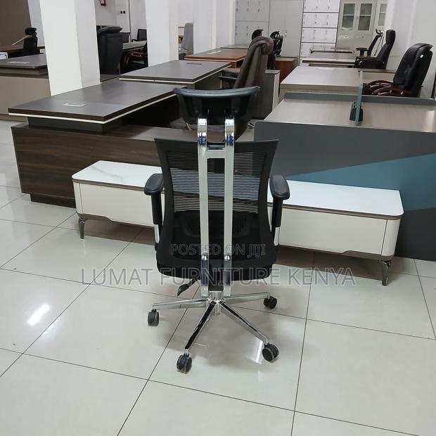 Smartposture Orthopedic Chair - thumbnail 3
