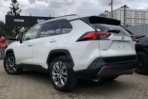 Toyota RAV4 2020 White