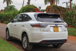 Toyota Harrier 2.5 Hybrid 4WD 2016 White