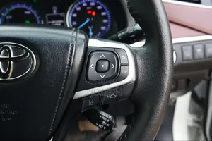 Toyota Harrier 2.5 Hybrid 4WD 2016 White