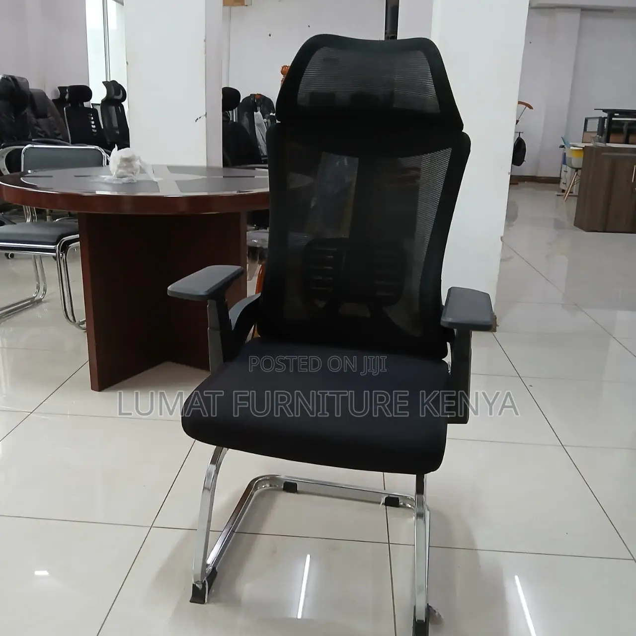 Aerodesign Boardroom Chair