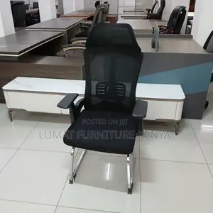 Aerodesign Boardroom Chair