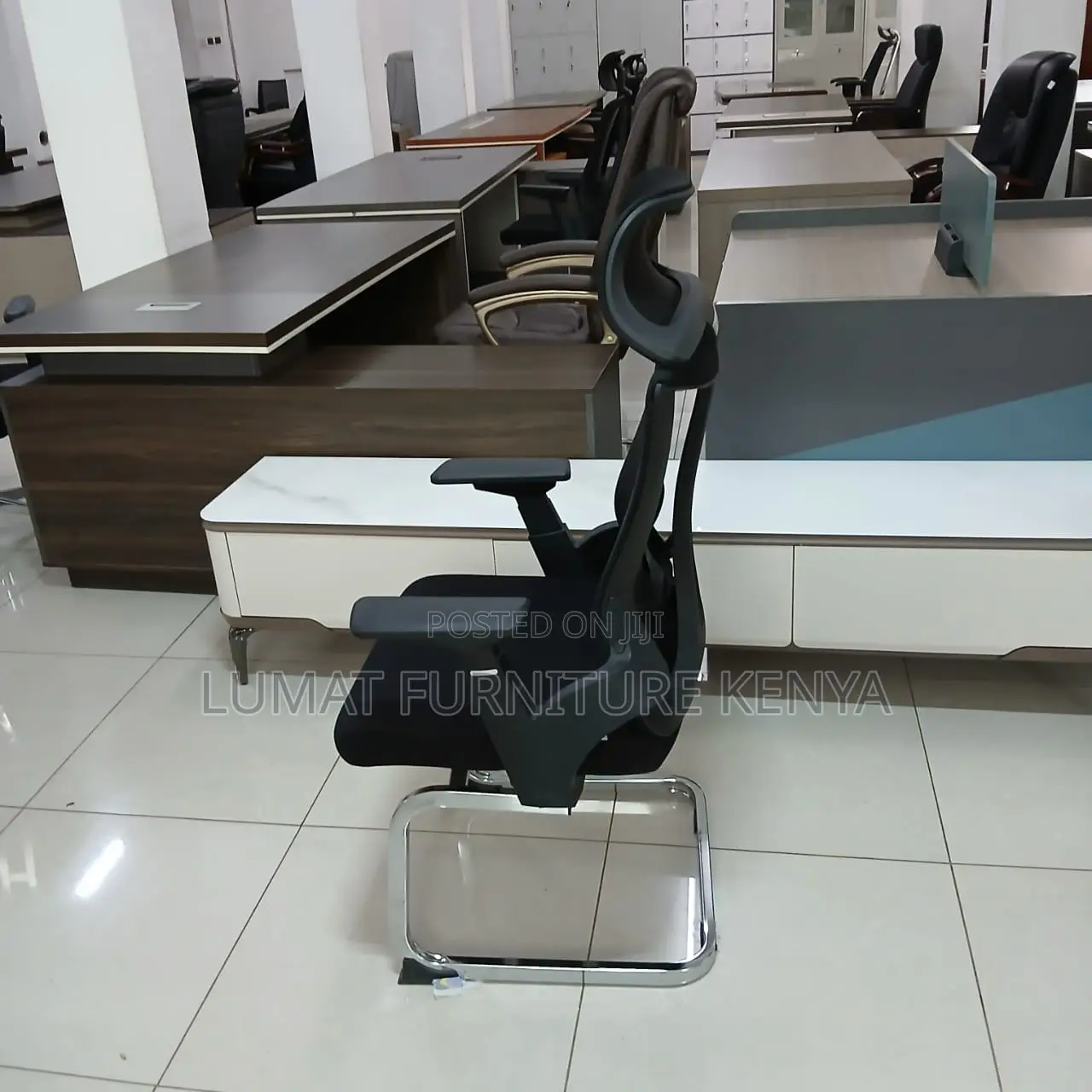 Aerodesign Boardroom Chair