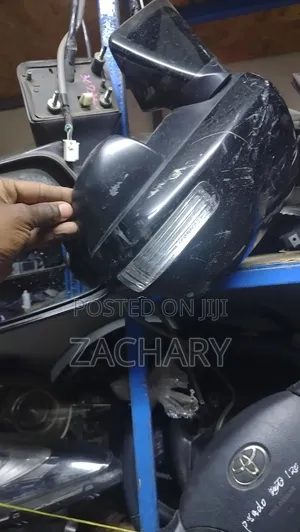Noah 2010 Side Mirror Ex Japan