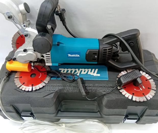 Wall Chaser/Makita Wall Chaser 4200w - main view