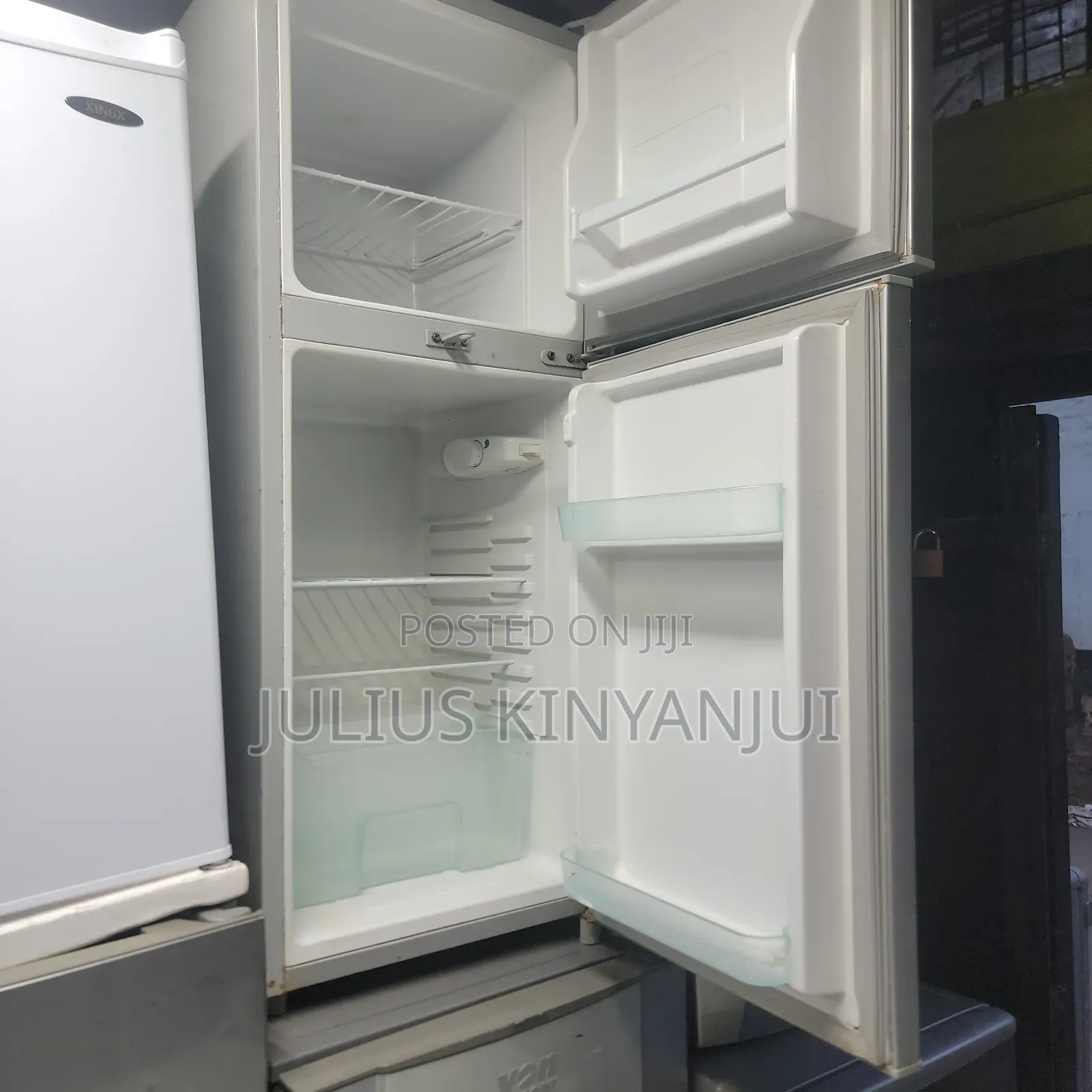 Mini Fridge Meng Chi