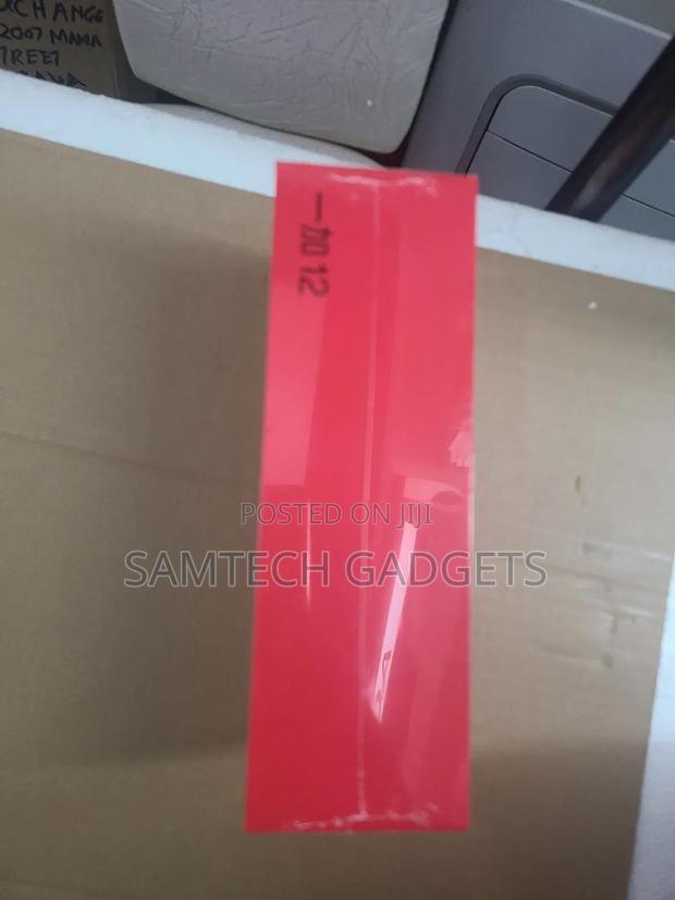 New OnePlus 12 1 TB Silver - thumbnail 3