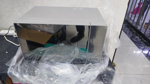 Hisense H20moms11 20l Digital Microwave (Silver) - main view