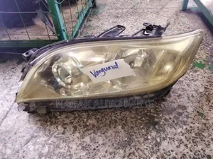 Toyota Vanguard 2010-2014 Headlight