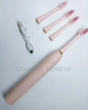 Adult Automatic Toothbrush With 4 Replacement Heads
