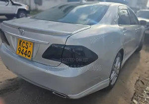 Toyota Crown 2014 Silver