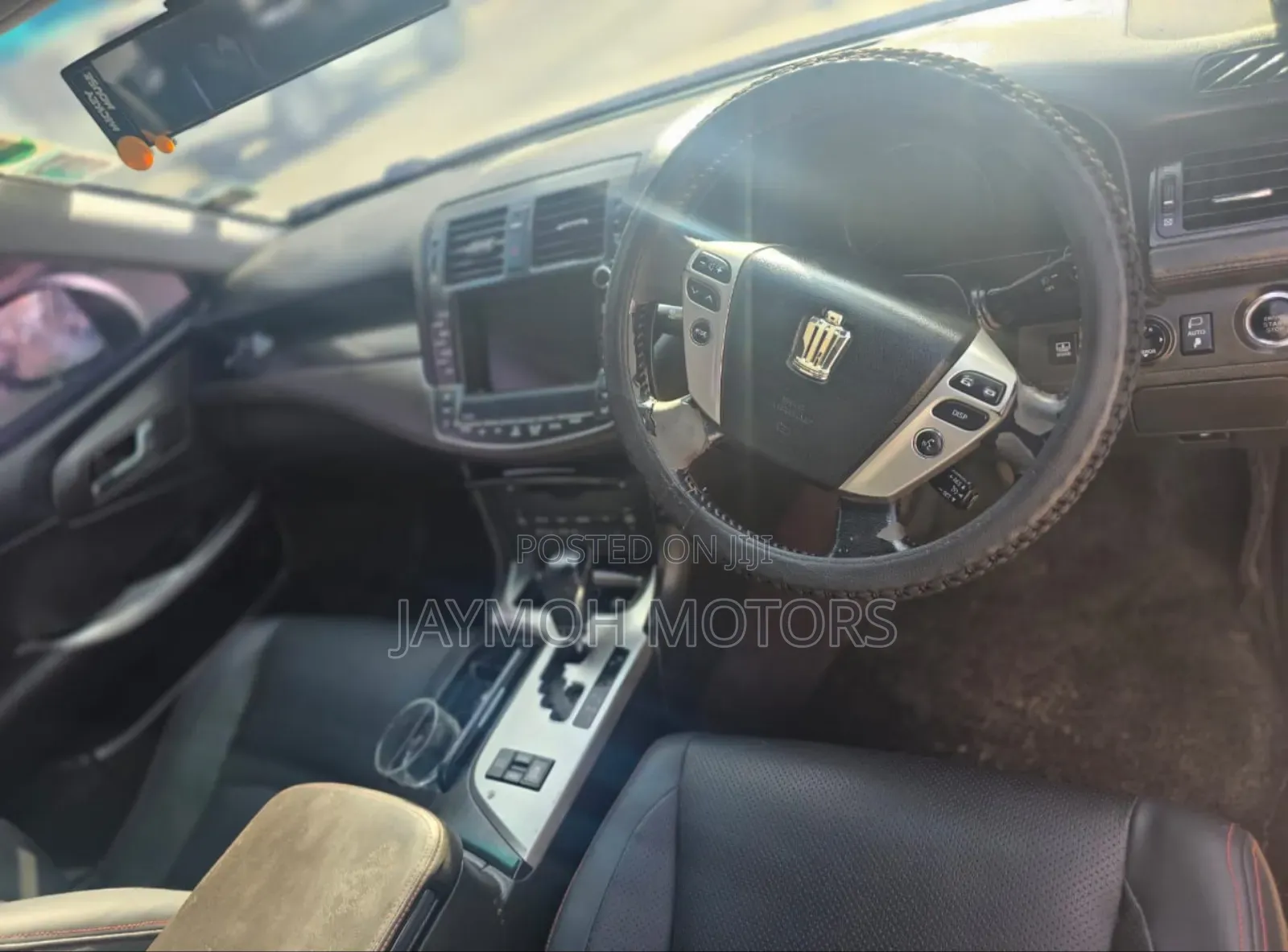 Toyota Crown 2014 Silver
