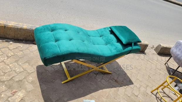 Lashes Bed - main view