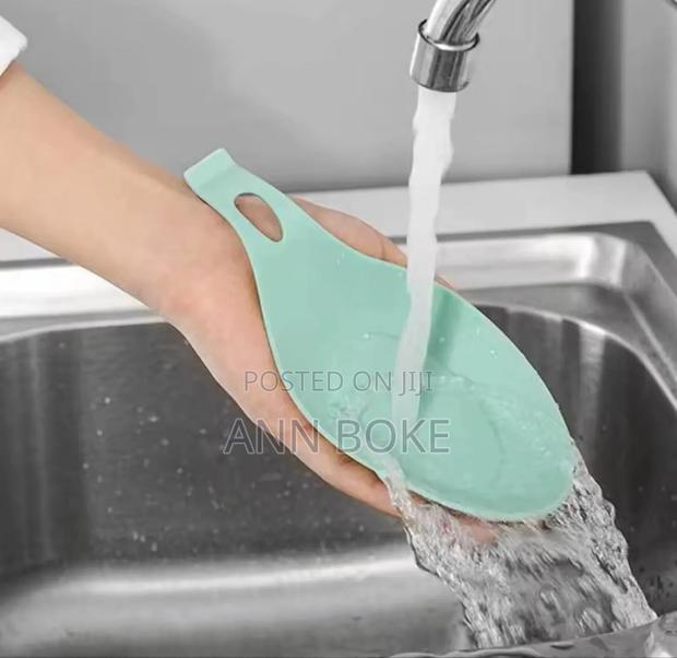 Heat Resistant Spoon Rest Available* Material: Silicone - thumbnail 4
