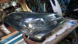 Head Light Vitz Dba KSP 135 Model 2014/)
