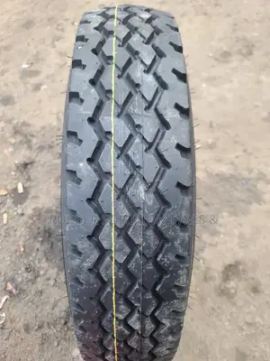 7.50r16 Dunlop Tires [Made In Thailand]