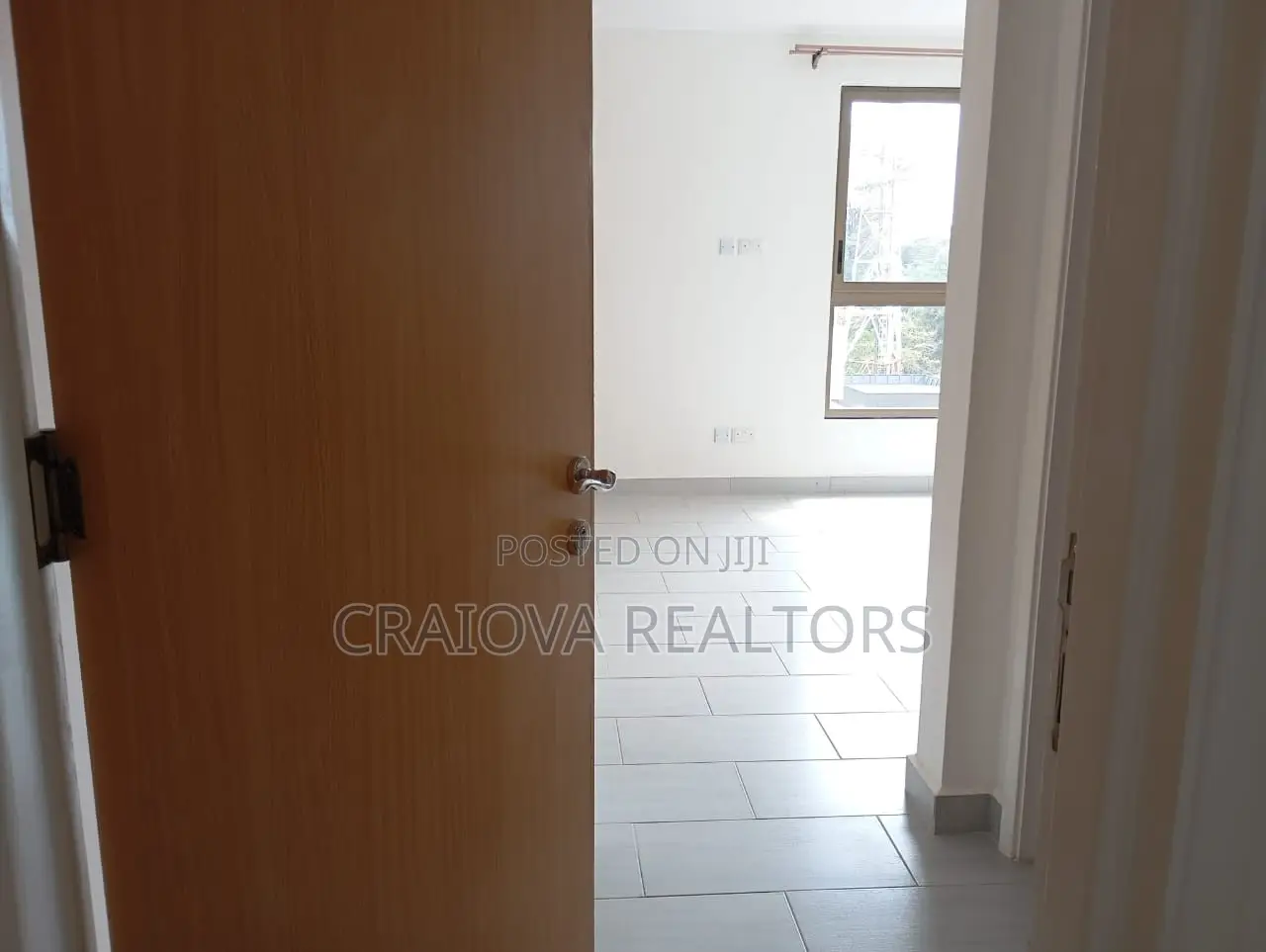 3bdrm Apartment in Muthangari for sale